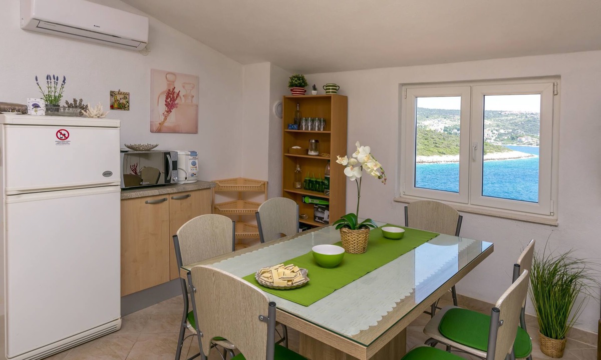 Dvornica Apartment | Apartments Bozo