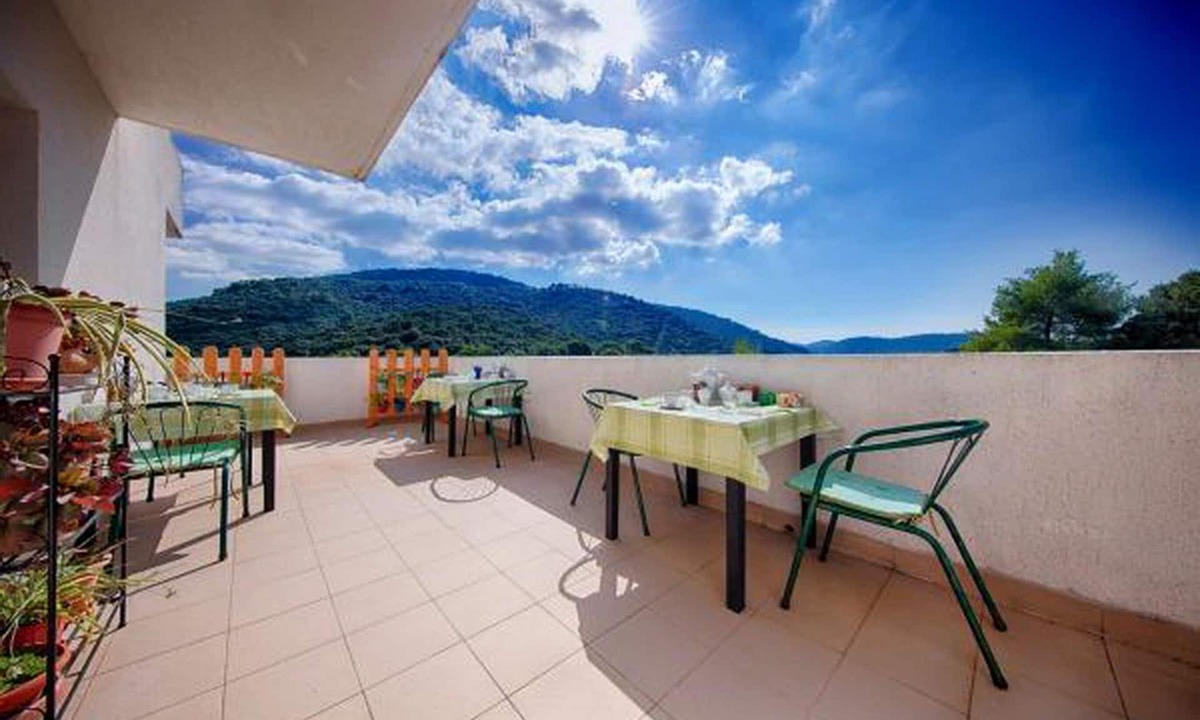 Pasadur Apartment | Apartments Bruna Lastovo-Superior One Bedroom Apartment with Balcony and Sea View-Zeleni