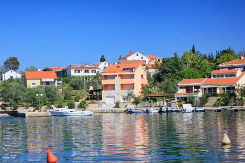 Lukoran Apartment | Apartments by the sea Lukoran (Ugljan) - 8470