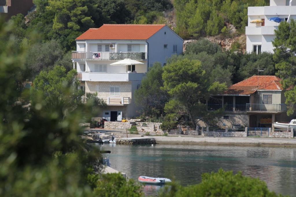 Pasadur Apartment | Apartments by the sea Pasadur, Lastovo - 8351