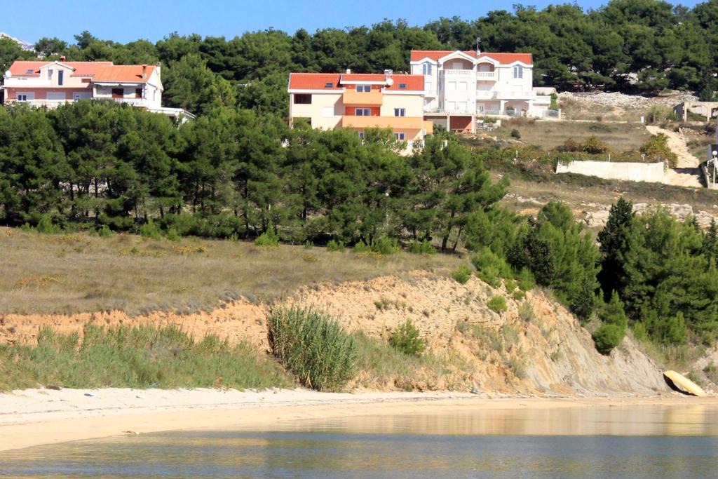 Vlasici Apartment | Apartments by the sea Vlasici, Pag - 9324
