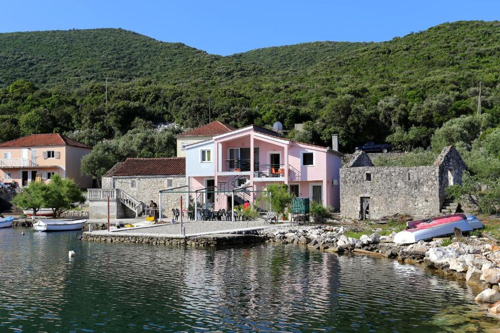 Putnikovic Apartment | Apartments by the sea Zuronja, Peljesac - 10123