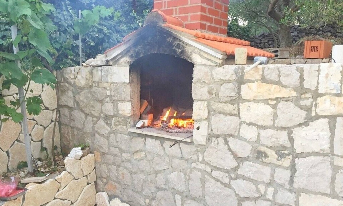 Lumbarda Apartment | Apartments Ivan, (15618), Lumbarda, hr
