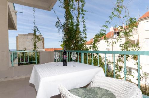 Bili brig Apartment | Apartments Jadranka