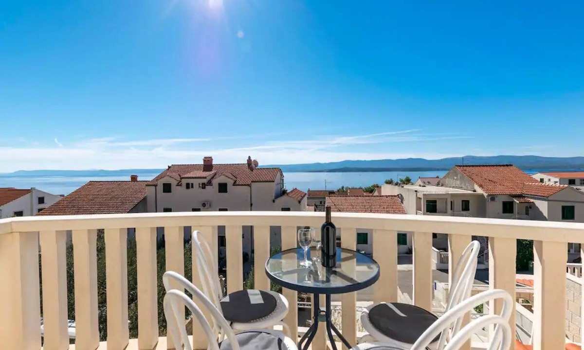 Bol Apartment | Apartments Jerka (42311-A4) - Bol - island Brac