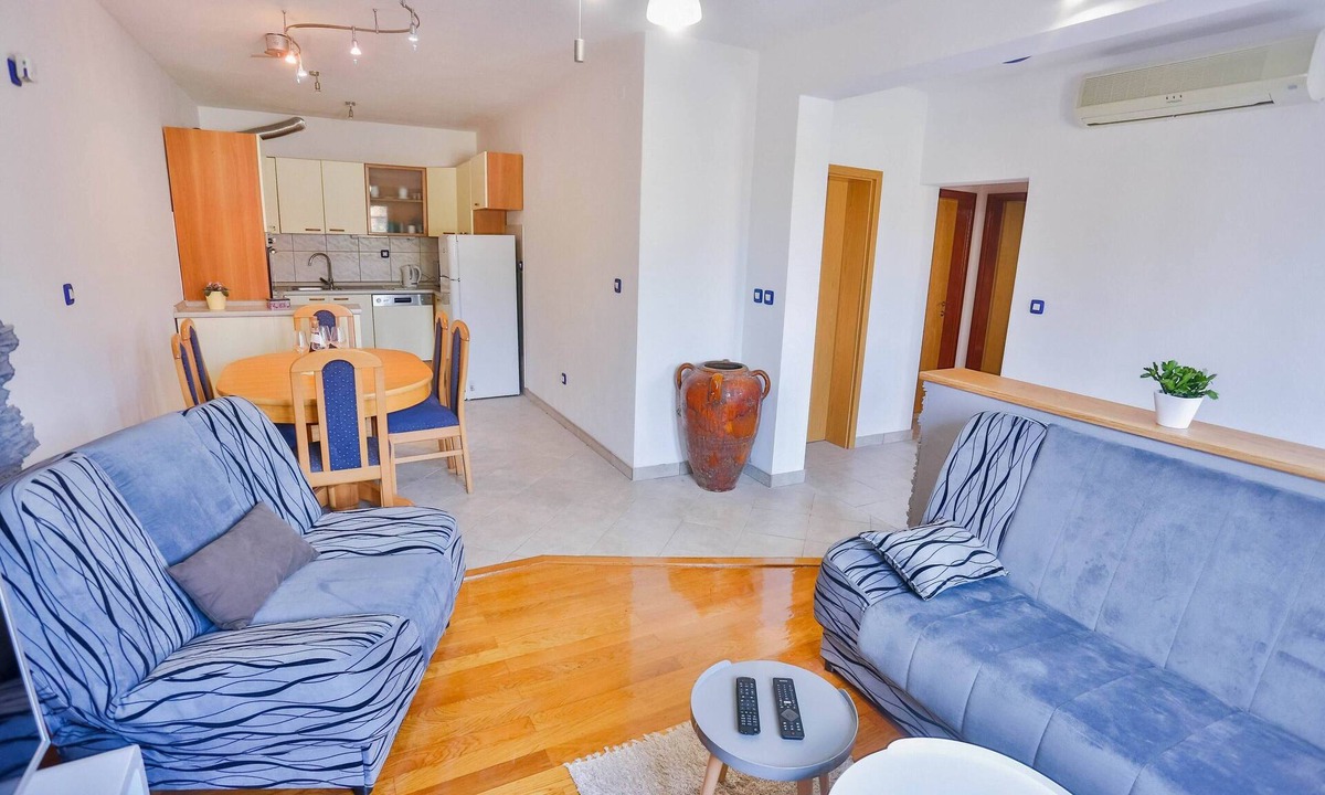 Sutivan Apartment | Apartments Lenka