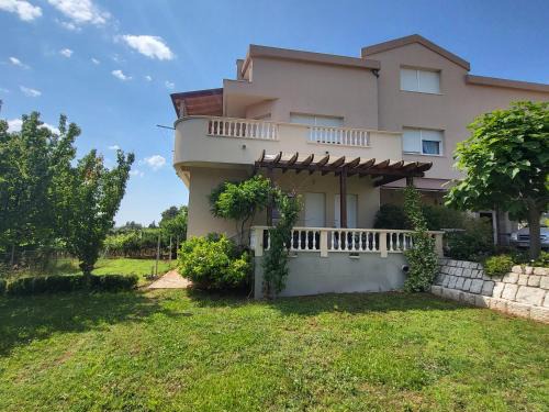 Posedarje Apartment | Apartments Lipić