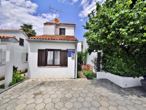 Brulo Apartment | Apartments MIra 645