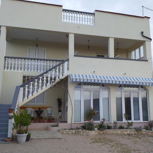 Donje Polje Apartment | Apartments Mira