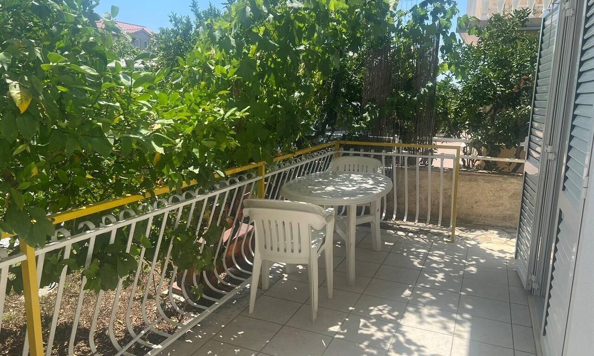 Grebastica Apartment | Apartments Nada (57041-A1) - Grebastica