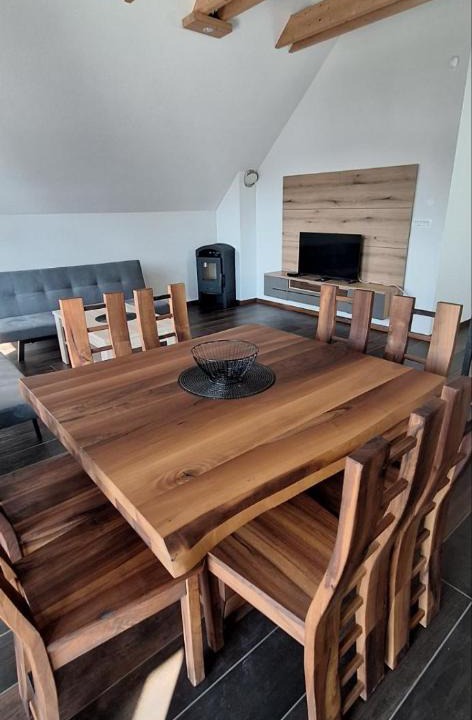 Skofljica Apartment | Apartments near Ljubljana, Sleeps 10, Free Parking