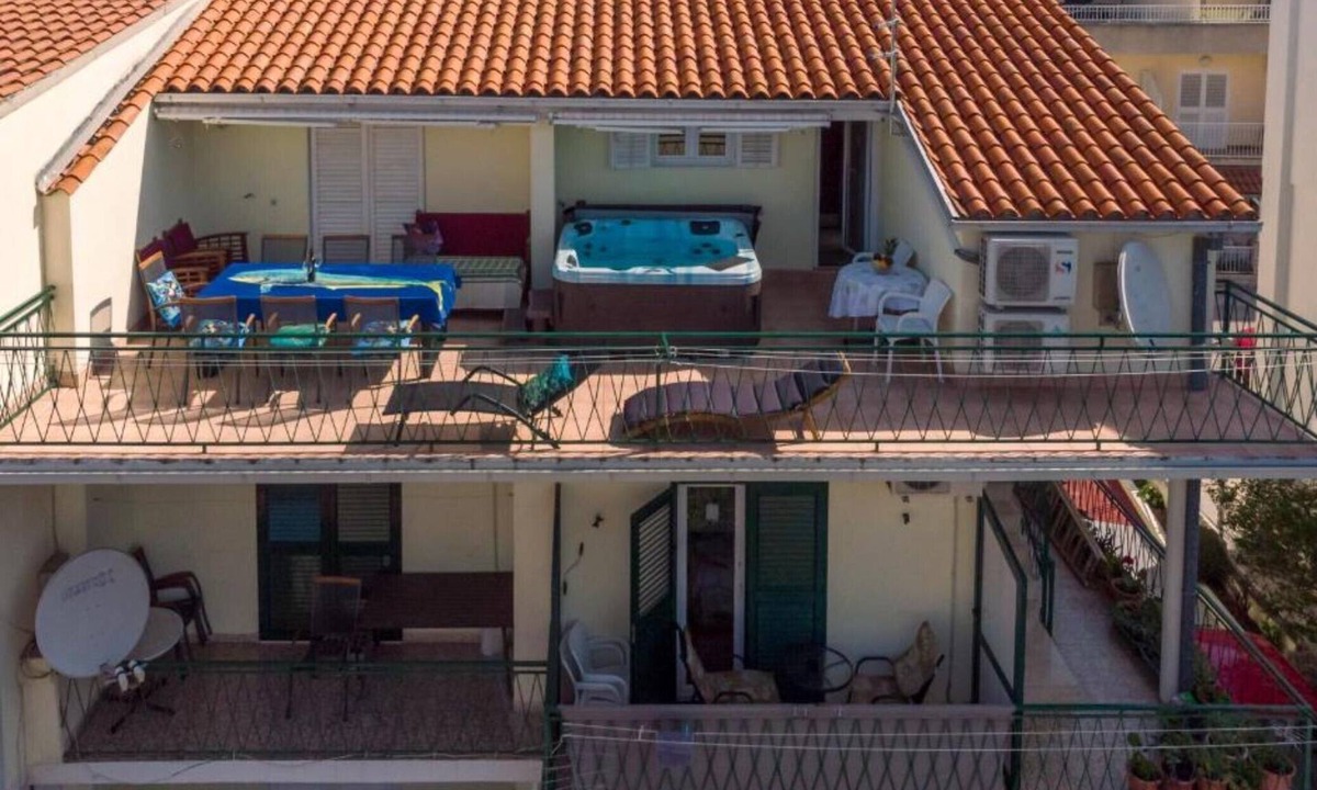 Gorinka Apartment | Apartments Ribarević - 3Bedroom/Terrace & Sea View