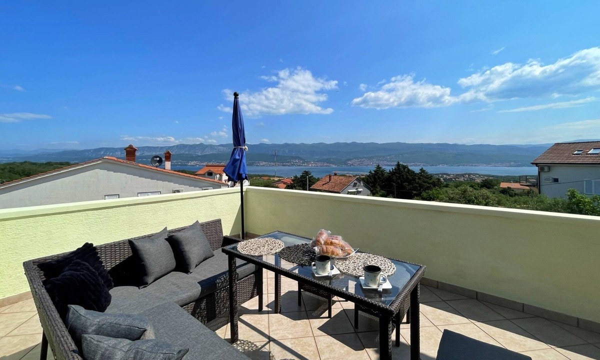 Polje Apartment | Apartments Top (69731-A1) - Silo - island Krk