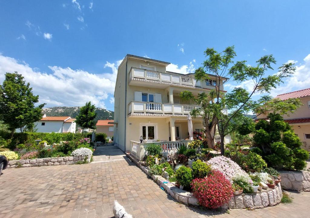 Mundanije Apartment | Apartments Velinka