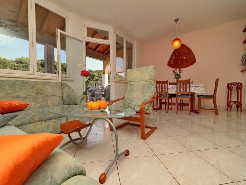 Zrnovo Apartment | Apartments Villa Cebalo Kor ula - Superior Three Bedroom Apartment with Terrace and Sea View MARKO