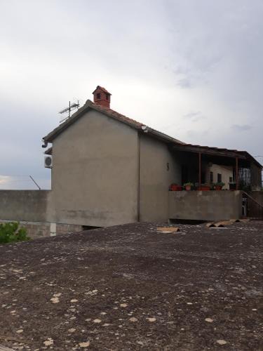 Mirce Apartment | Apartments with a parking space Mirca, Brac - 15683