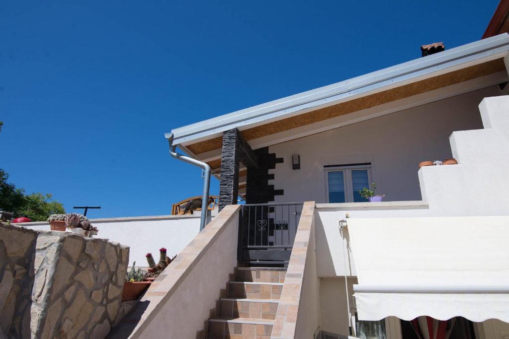 Veli Losinj Apartment | Apartments with parking space Veli Losinj, Losinj - 21260