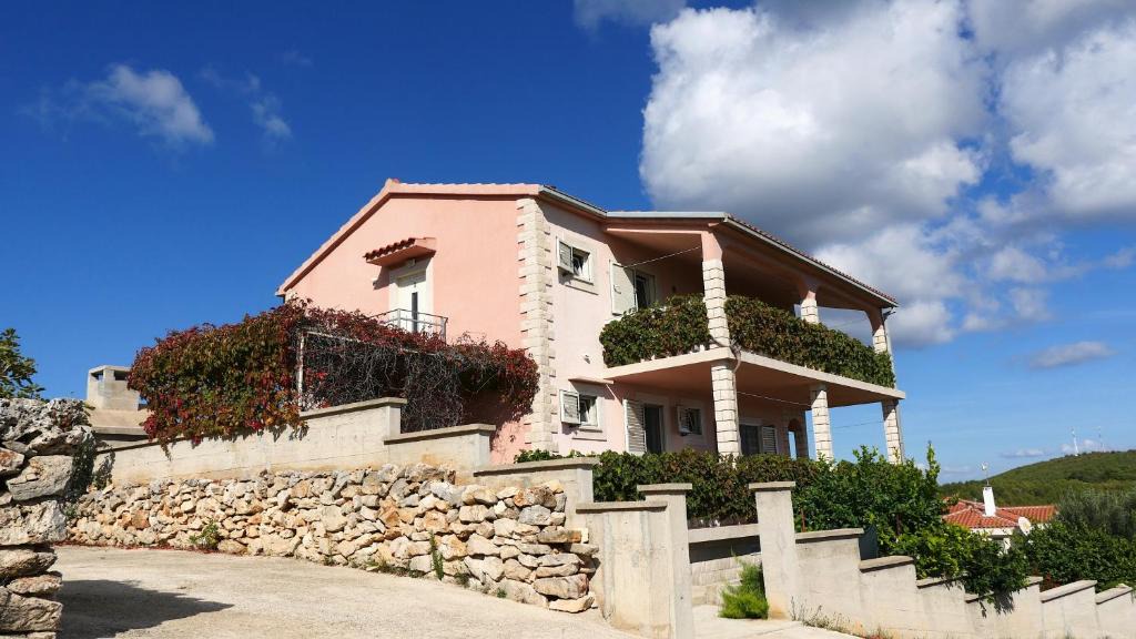 Rukavac Apartment | Apartments with parking space Rukavac, Vis - 8839