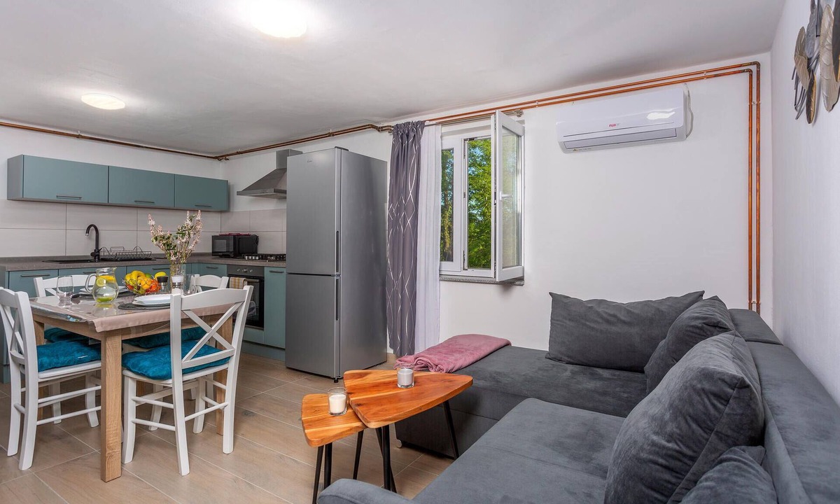 Risika Apartment | Awesome apartment in Risika with WiFi