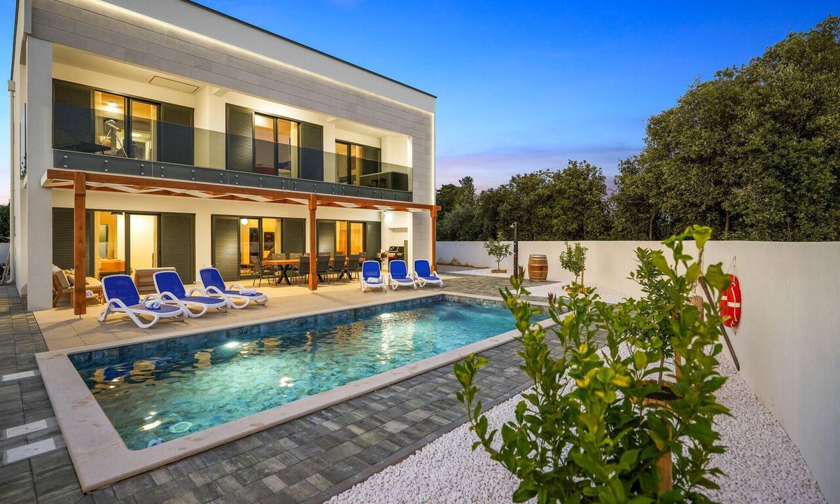 Ugljan House | Awesome home in Ugljan