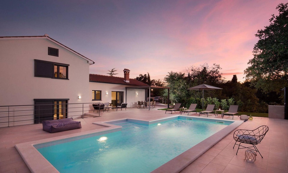 Vinez House | Awesome home in Vinez