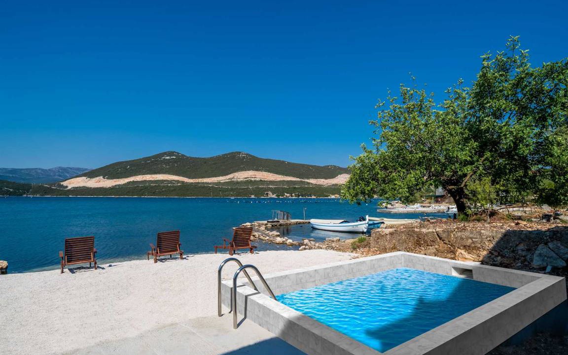 Putnikovic Villa | Beachfront Villa Olive Mill