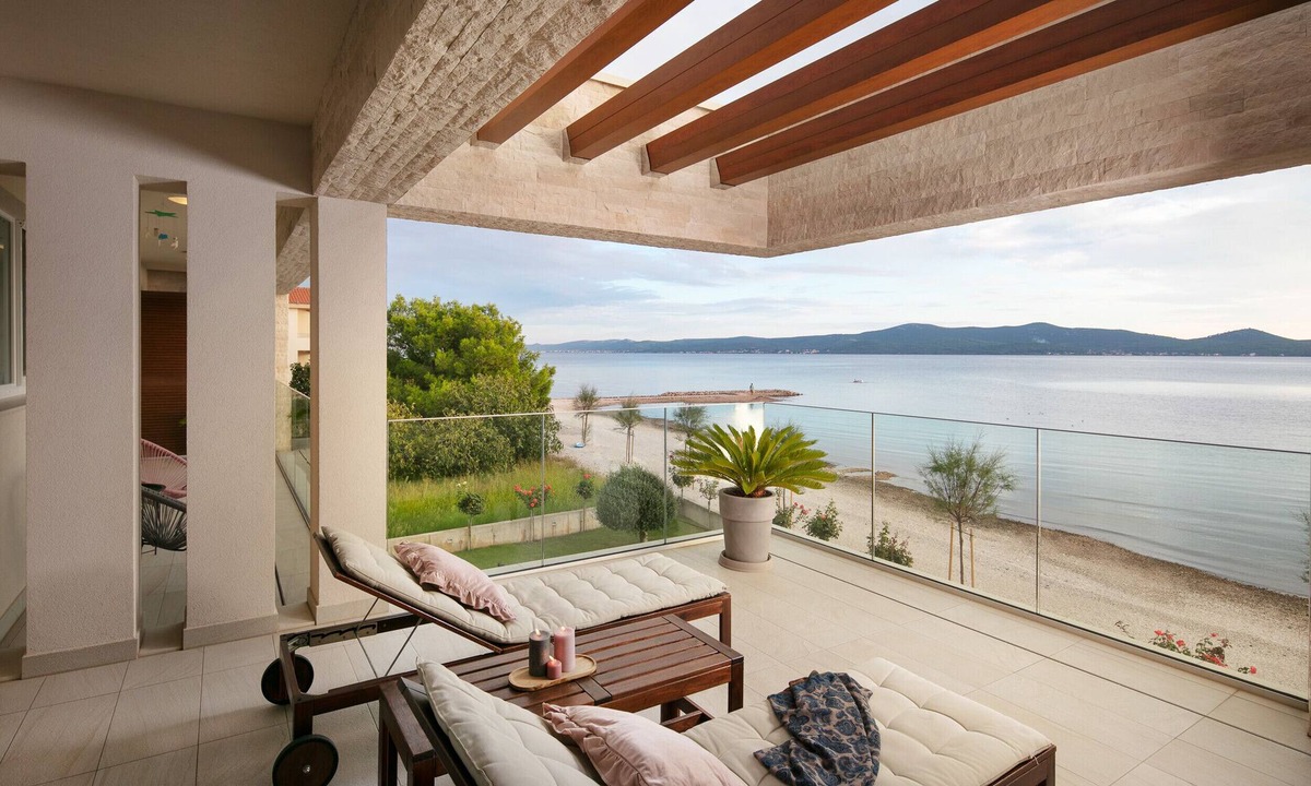 Sukosan Villa | Beachfront Villa Sale