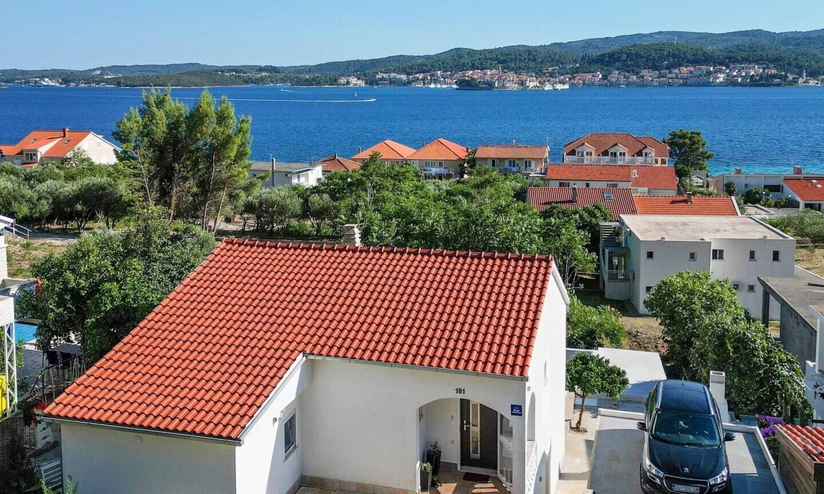 Kuciste Apartment | Beautiful 3-Bedroom Apartment with amazing view of Adriatic Sea and korčula Island