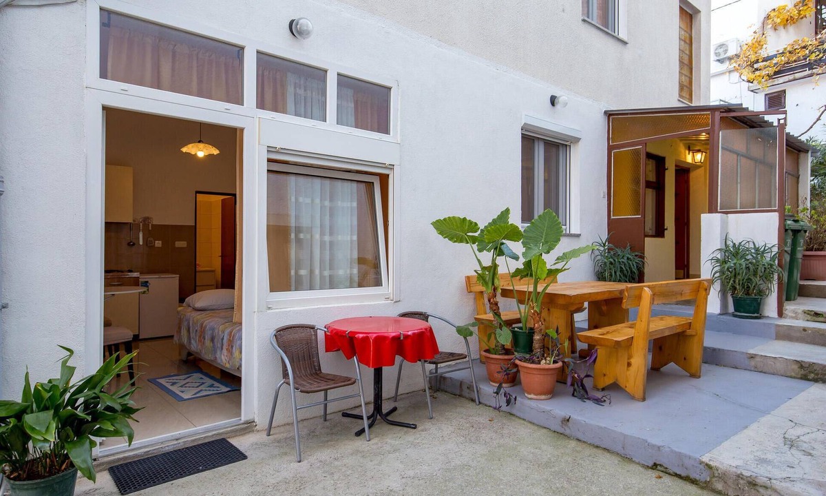 Sveti Juraj Apartment | Beautiful apartment in Sveti Juraj with WiFi