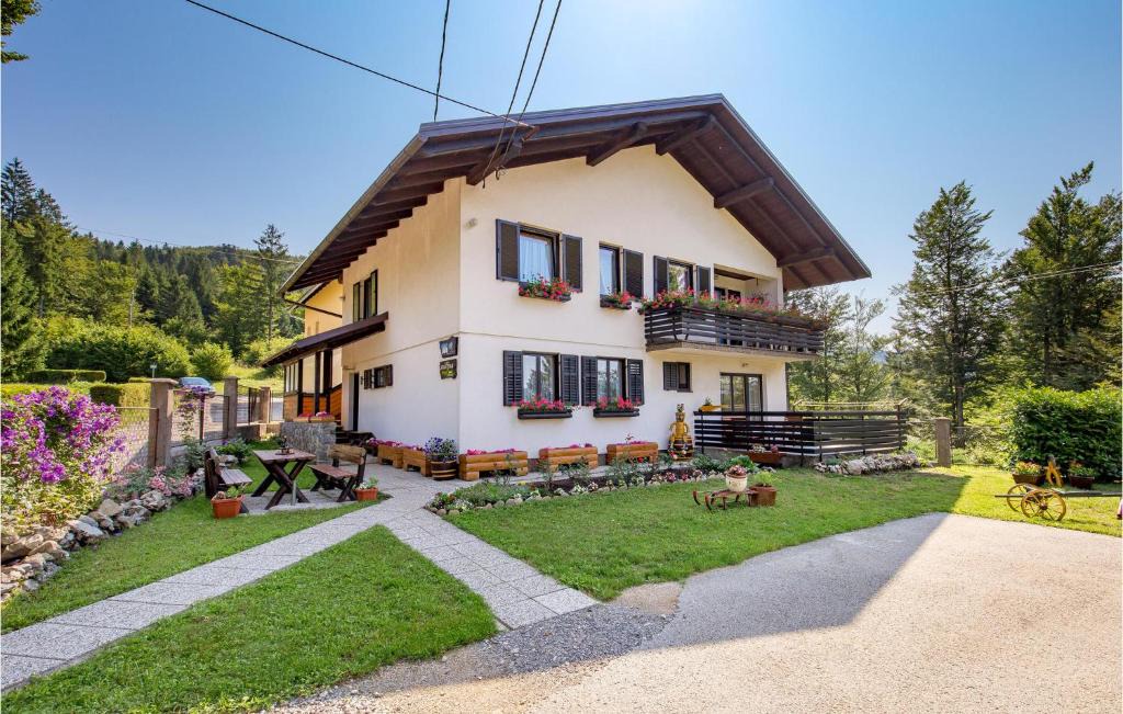 Delnice Apartment | Beautiful apartment in Delnice with 2 Bedrooms and WiFi