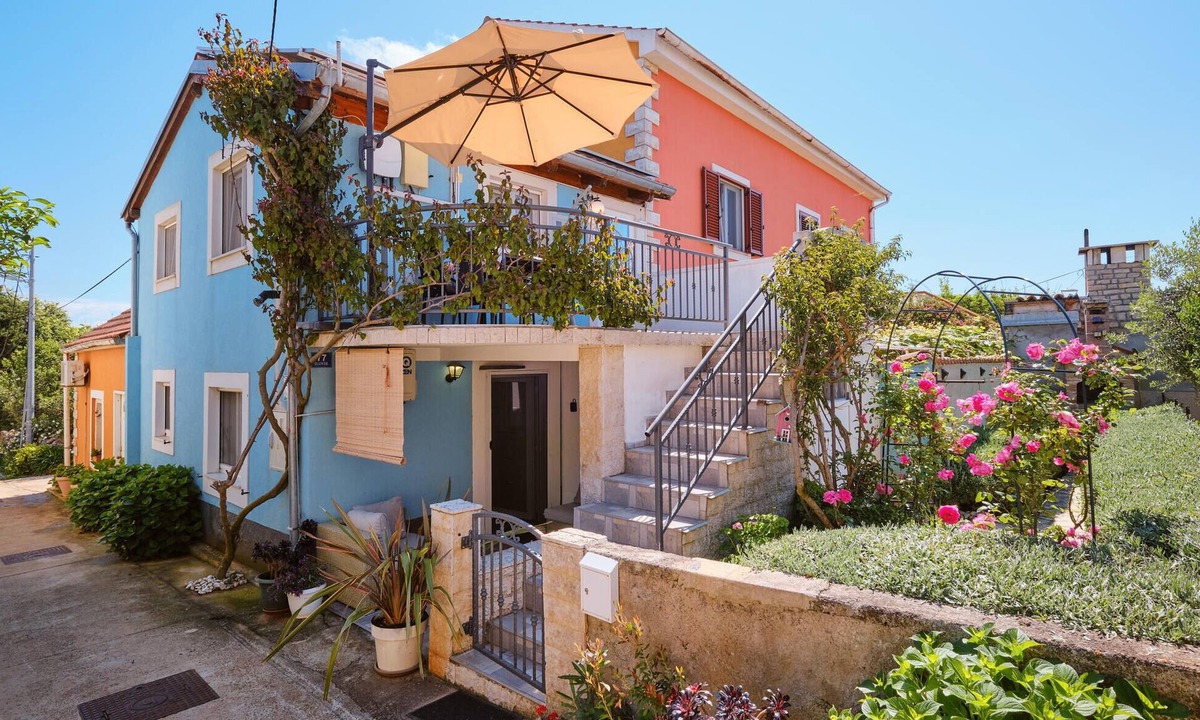 Ilovik Apartment | Beautiful apartment in Ilovik with WiFi