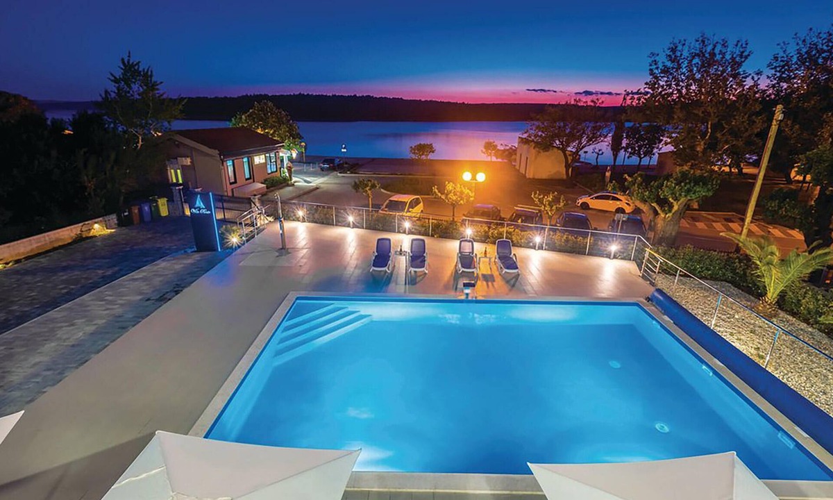 Punat Apartment | Beautiful apartment in Punat with sauna