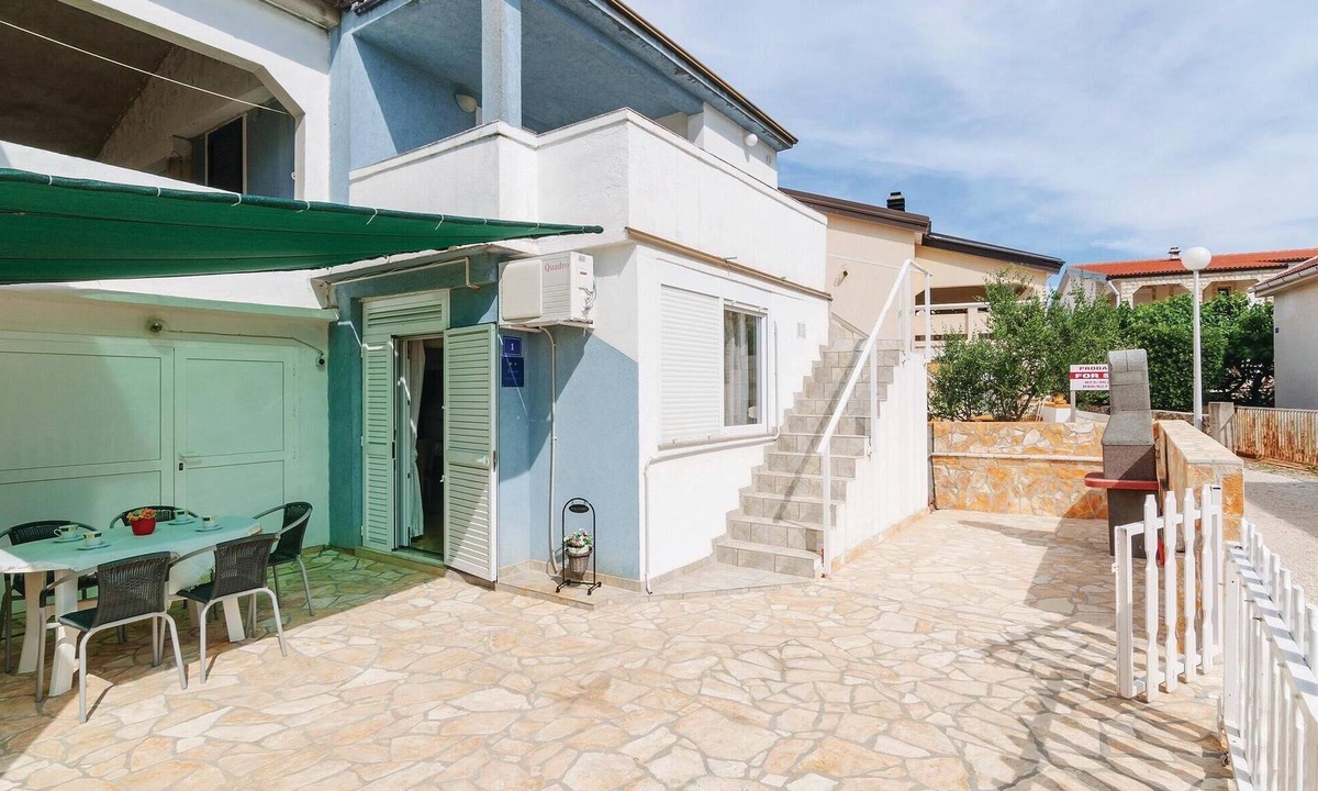 Vir Apartment | Beautiful apartment in Vir with WiFi