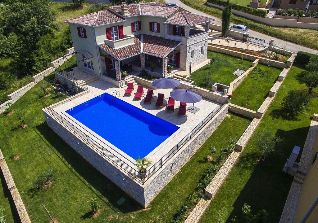 Montizana Villa | Beautiful Child-friendly Villa with Private Pool in Porec