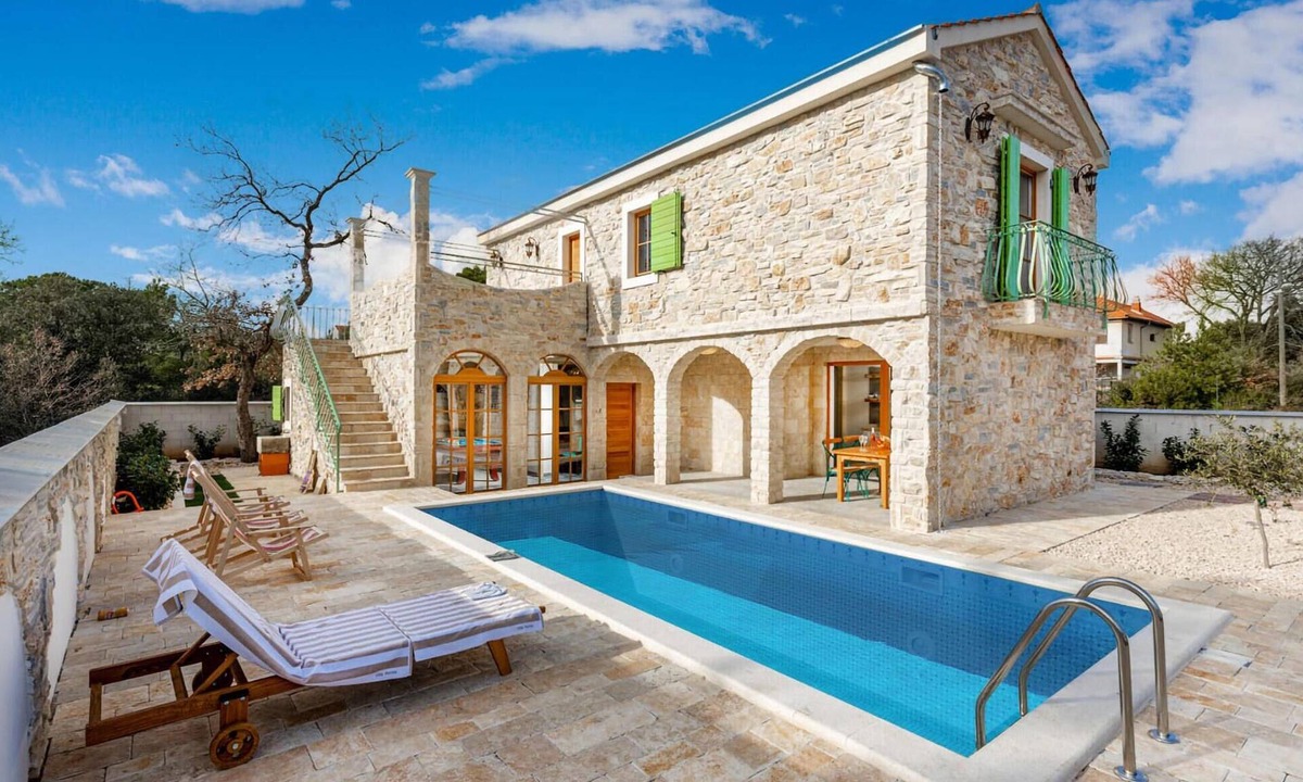 Biograd na Moru House | Beautiful home in Biograd na Moru