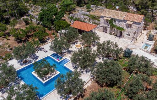 Potirna House | Beautiful Home In Blato