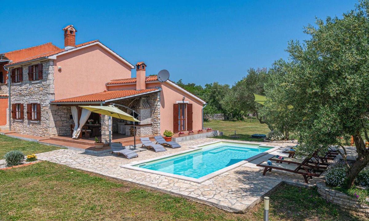 Rakalj House | Beautiful home in Krnica
