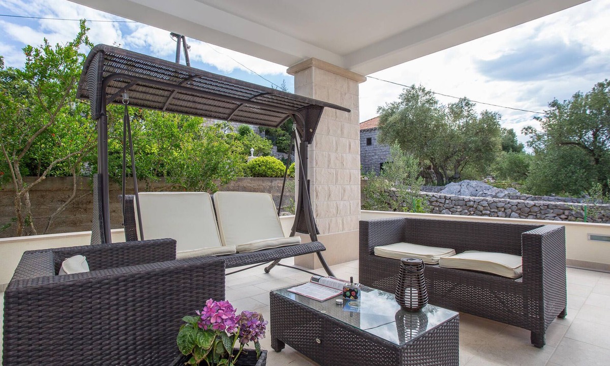 Mali Ston House | Beautiful home in Mali Ston with WiFi