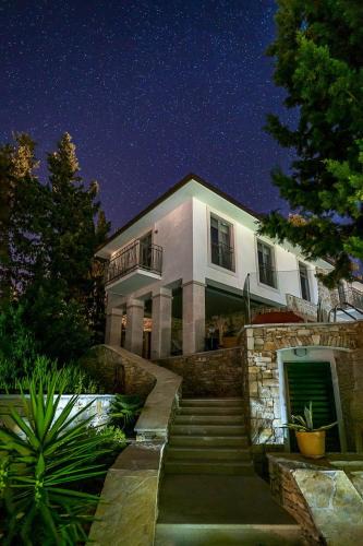 Vrboska Villa | Beautiful Hvar Villa 4 Bedrooms Villa Stone Pine Private Infinity Pool & Stunning Sea Views Vrboska