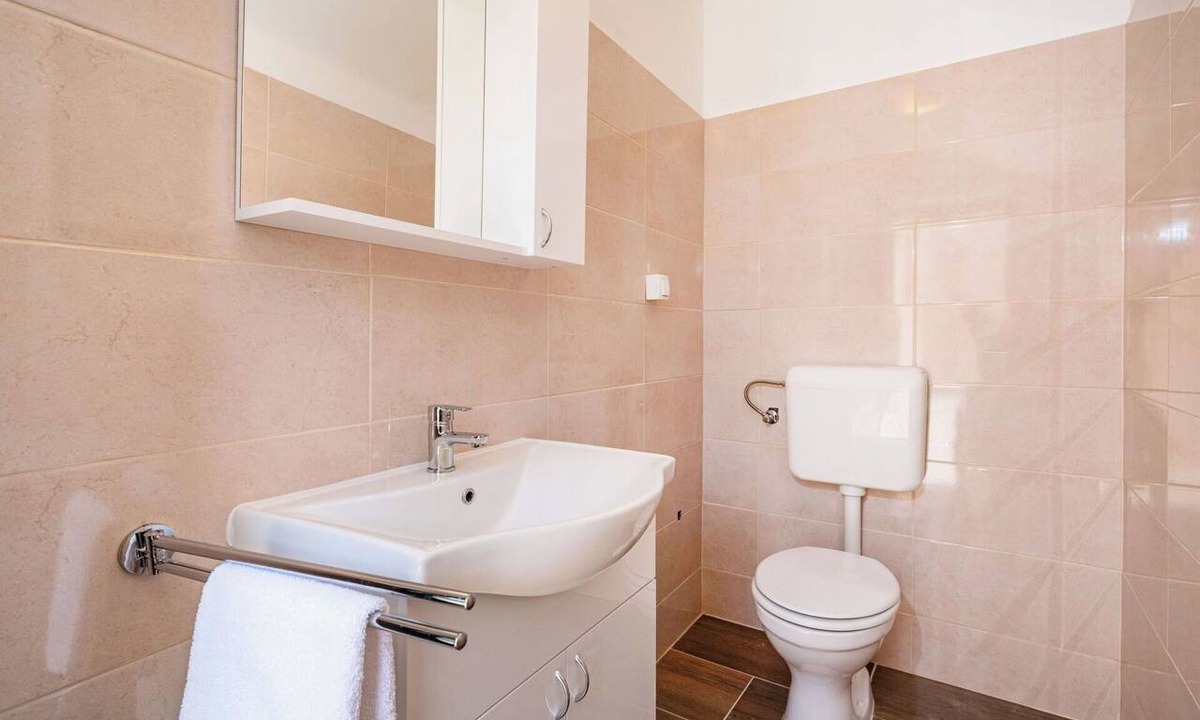 Benkovac House | Beautiful private villa for 8 people with private pool, A/C, WIFI, TV, terrace and panoramic view