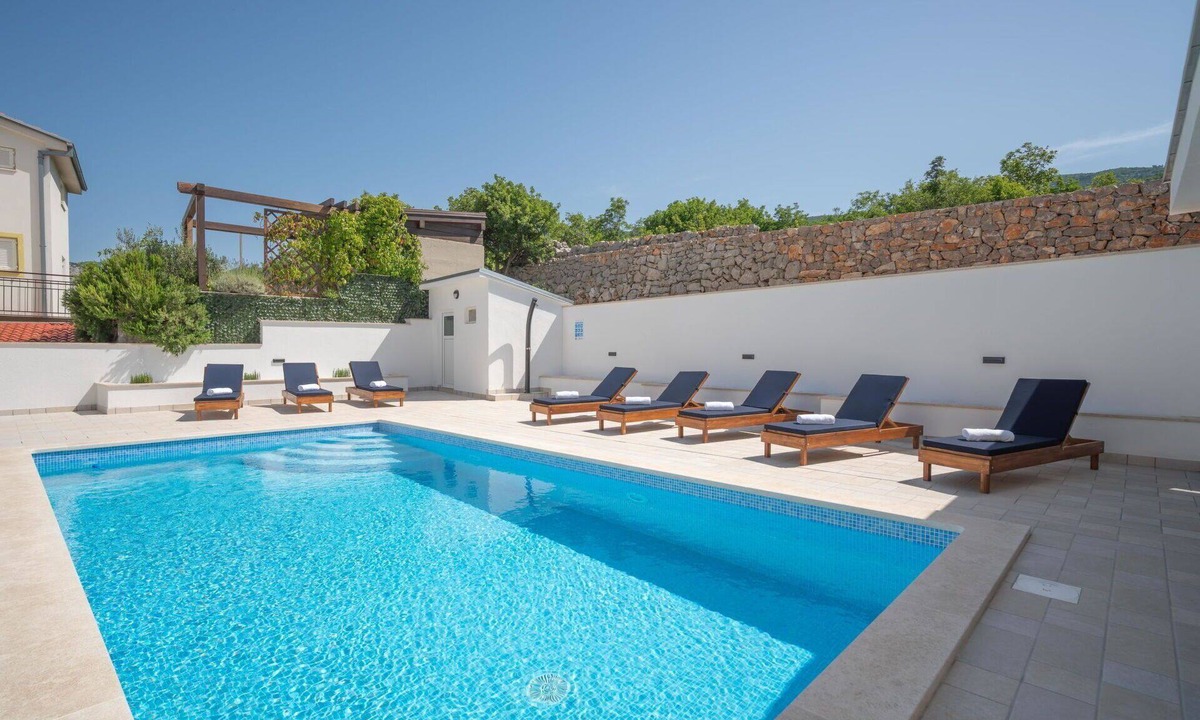 Klenovica House | Beautiful private villa for 16 guests with A/C, WIFI, private pool, TV and terrace