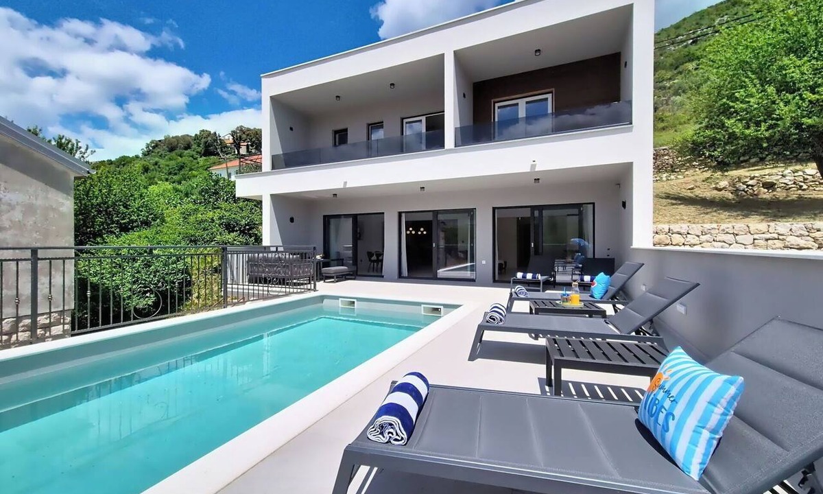 Blato na Cetini House | Beautiful private villa with internet, A/C, private pool, TV, terrace and panoramic view