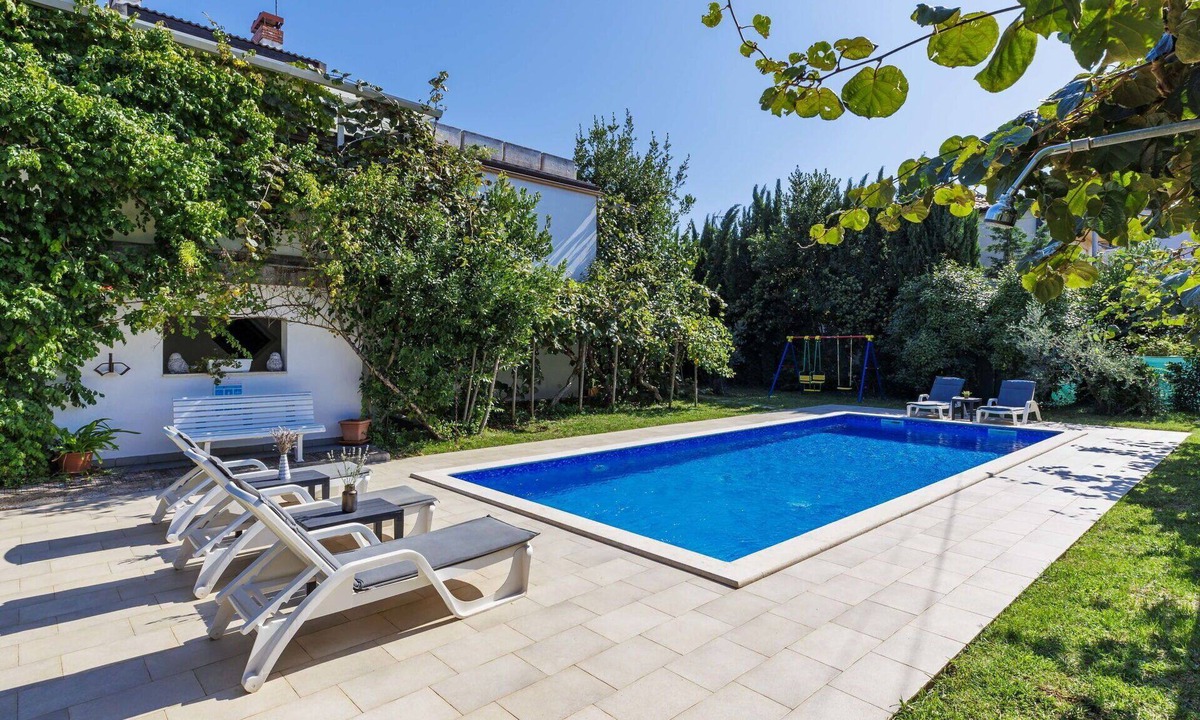 Murine House | Beautiful private villa for 8 people with A/C, private pool, WIFI, TV and terrace