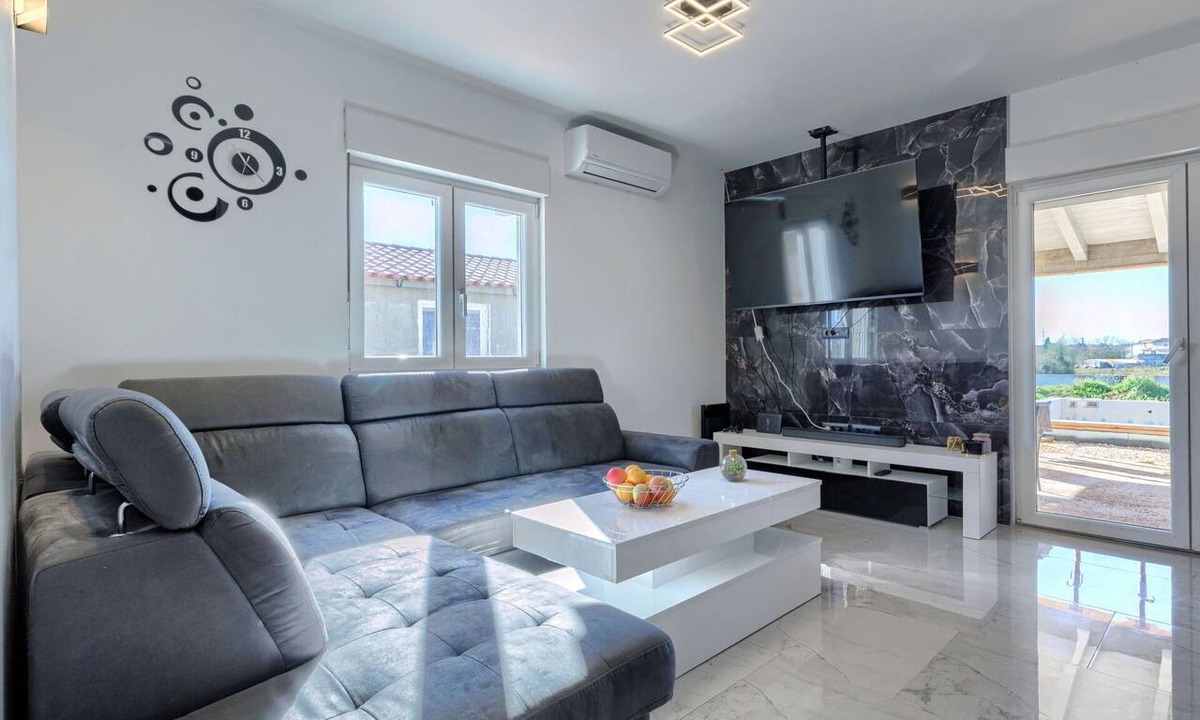 Sikici House | Beautiful private villa with private pool, WIFI, A/C, TV, terrace, pets allowed and panoramic view