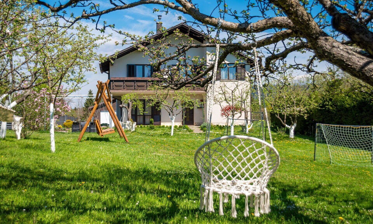 Trsce House | Beautiful private villa with private pool, WIFI, A/C, hot tub, TV, patio and pets allowed