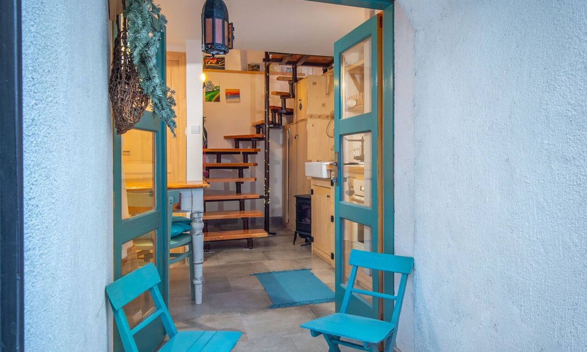 Cres House | Beautiful villa for 4 guests with WIFI, A/C and balcony