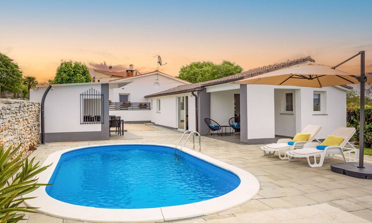 Sveti Petar u Sumi House | Beautiful villa for 6 guests with private pool, WIFI, A/C, TV and terrace
