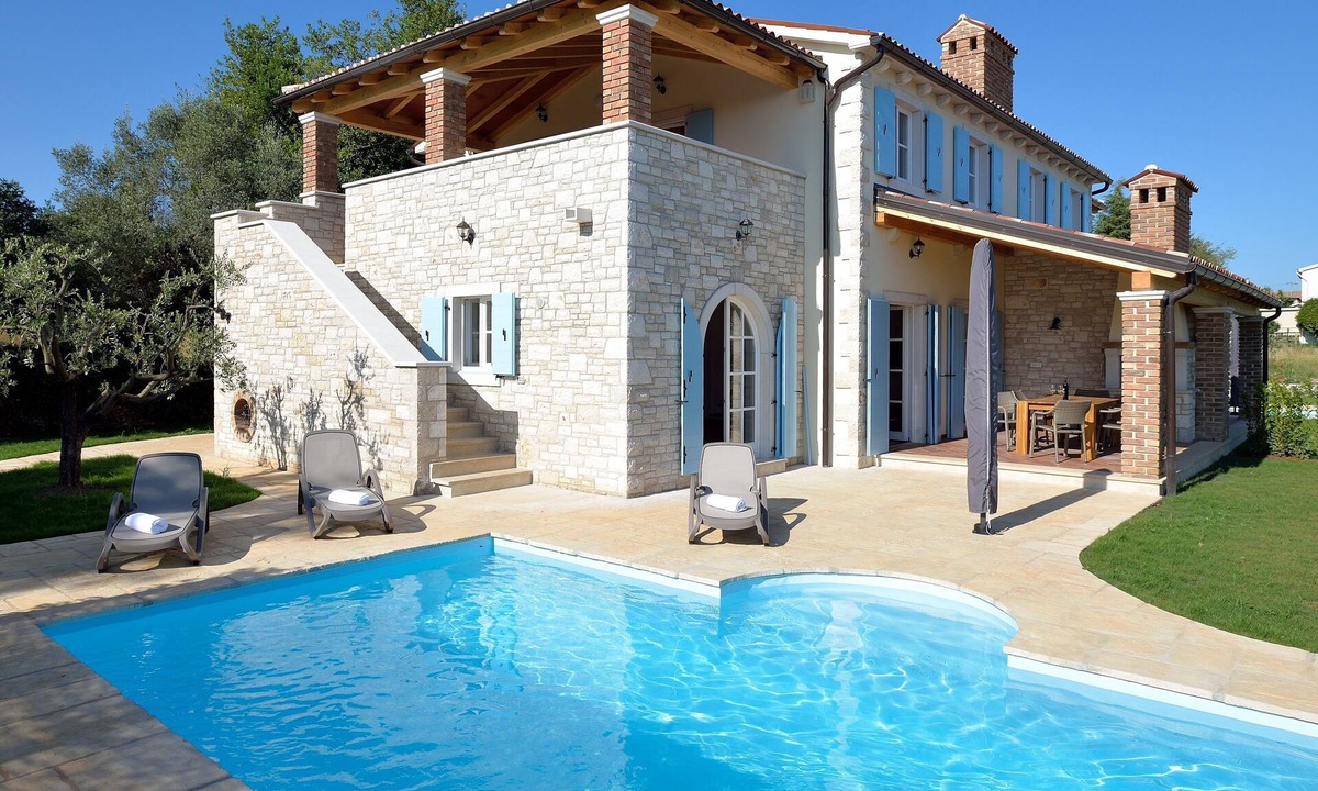 Vabriga Villa | Beautiful villa, private pool, seaview, olive garden (sleeps 7-8)