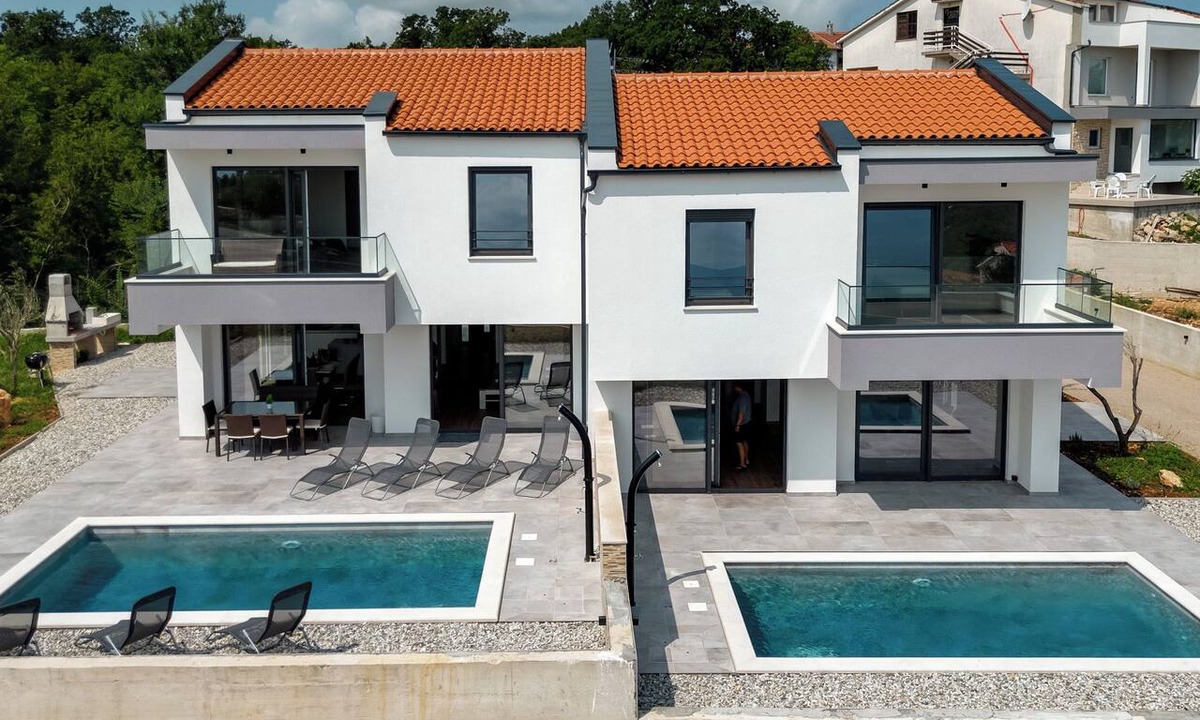 Risika House | Beautiful villa with a pool, ocean view, and sandy beach by TRAVELER Tourist Agency Krk
