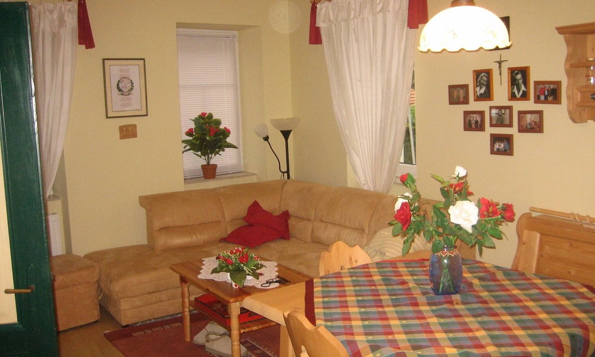 Jastrebarsko House | Beautiful Village Home 20 minutes from Zagreb